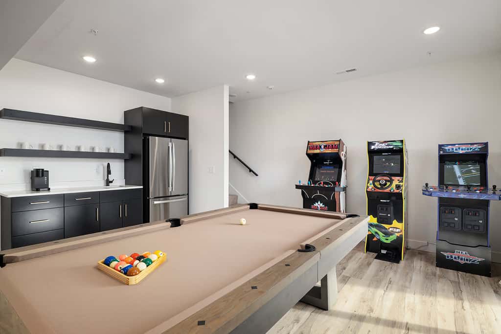 Sky View - Lakefront, indoor pool & arcades