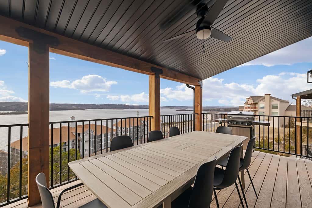 Sky View - Lakefront, indoor pool & arcades
