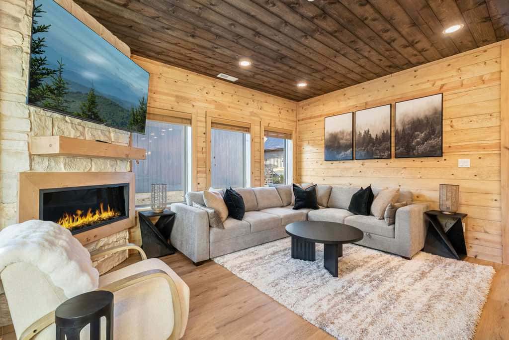 3BR Smokies Fairway | Hot Tub, Arcade & Rooftop
