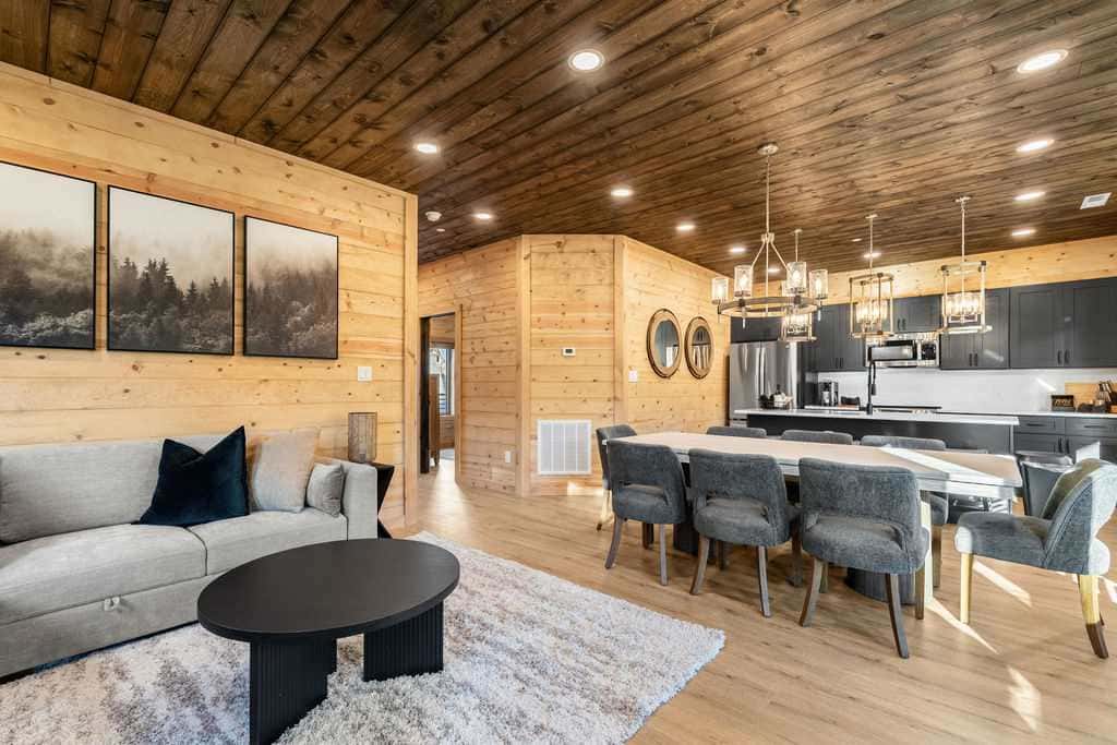 3BR Smokies Fairway | Hot Tub, Arcade & Rooftop