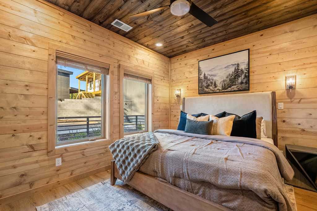 3BR Smokies Fairway | Hot Tub, Arcade & Rooftop