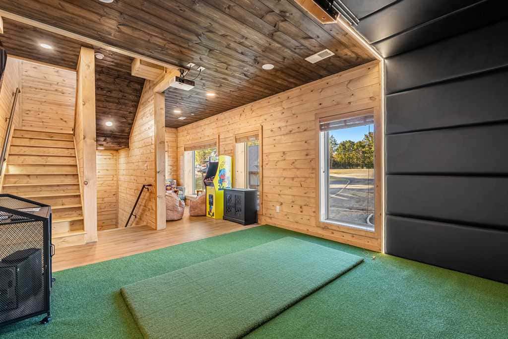 3BR Smokies Fairway | Hot Tub, Arcade & Rooftop