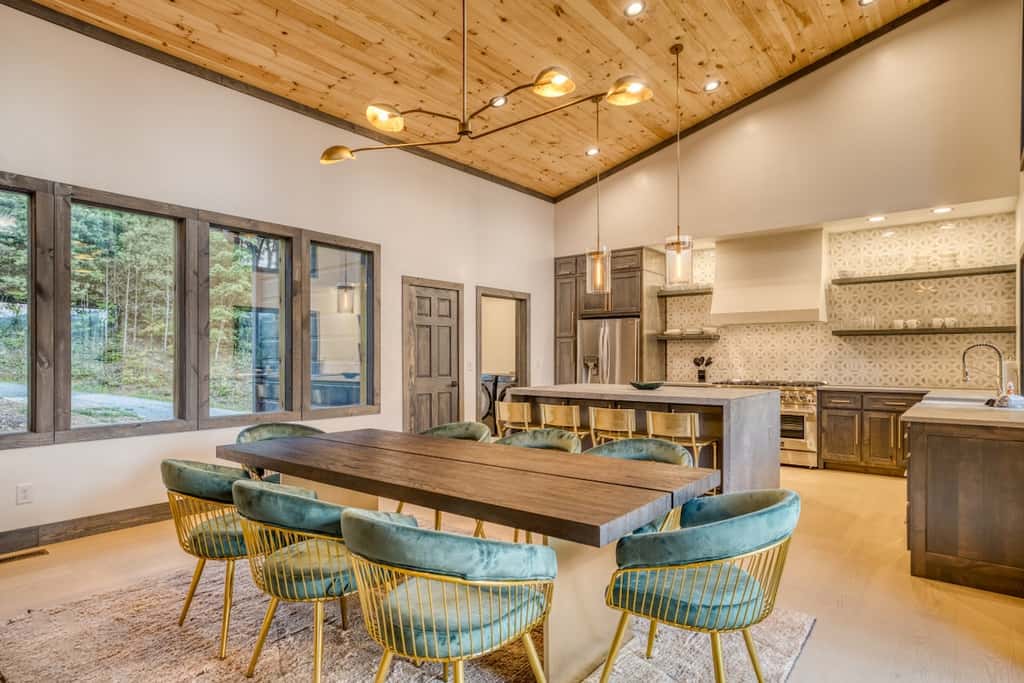 Morgan Trail - Hot tub & ping pong table