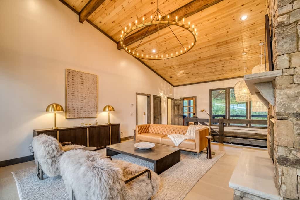 Morgan Trail - Hot tub & ping pong table