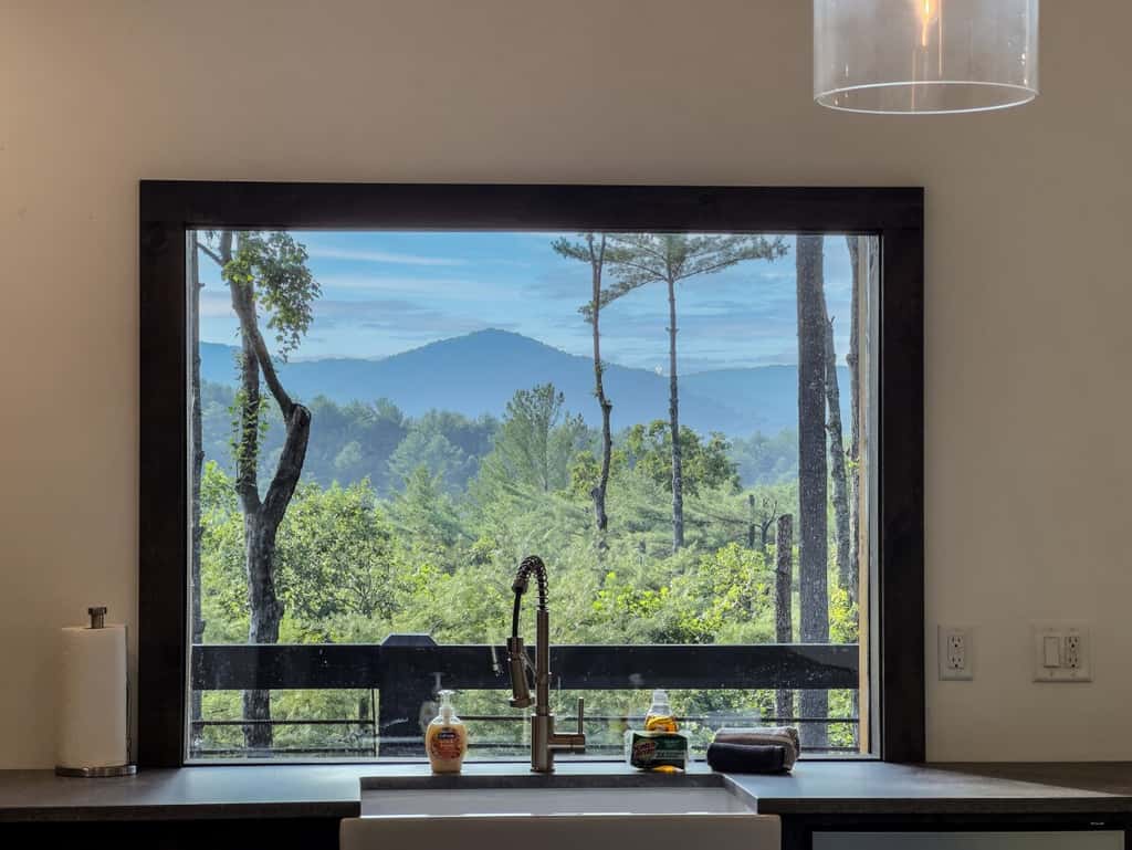 Morgan Trail - Hot tub & ping pong table