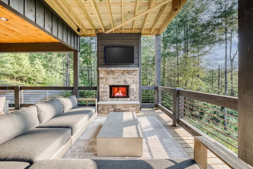 Morgan Trail - Hot tub & ping pong table
