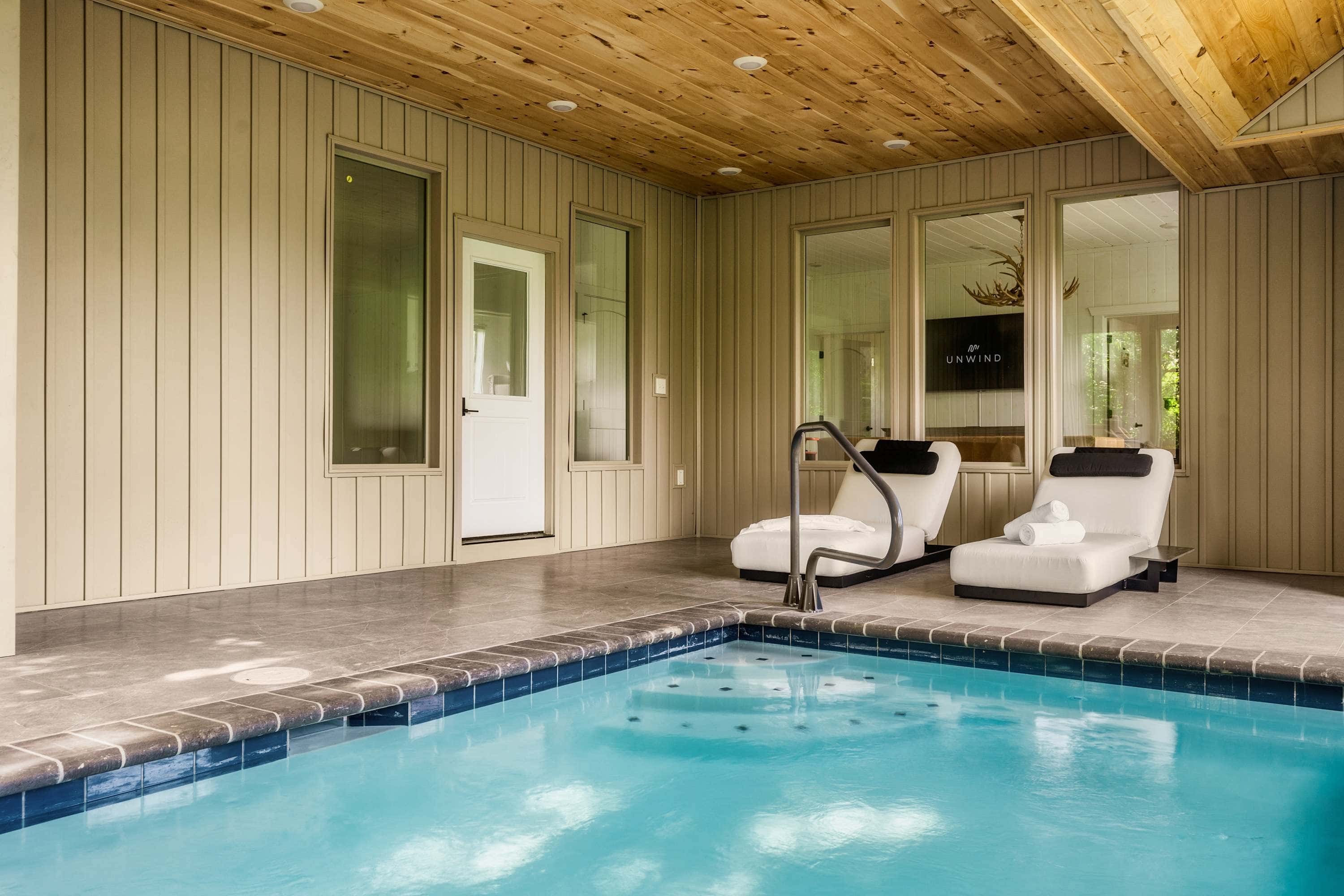 Luxe Home - Heated Pool, Hot Tub & Mountain Views!