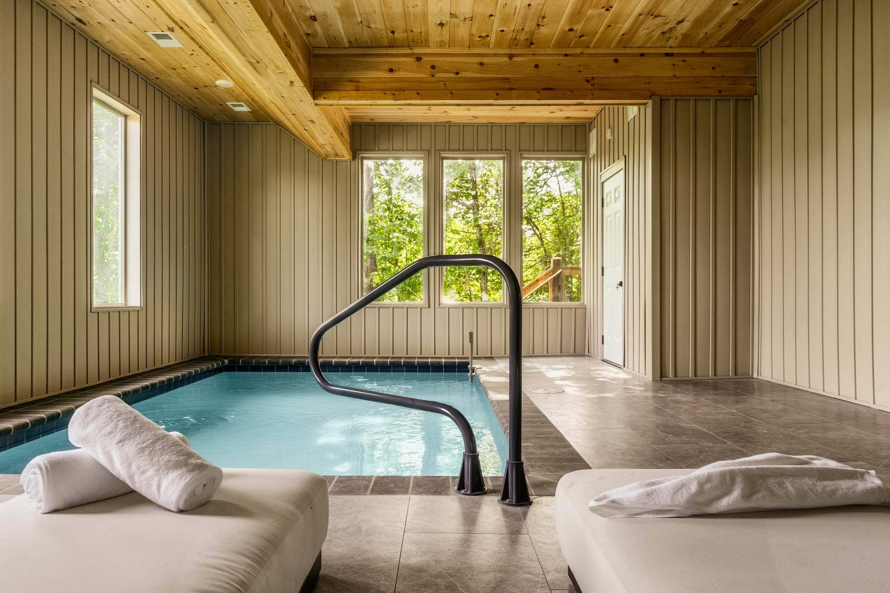 Luxe Home - Heated Pool, Hot Tub & Mountain Views!