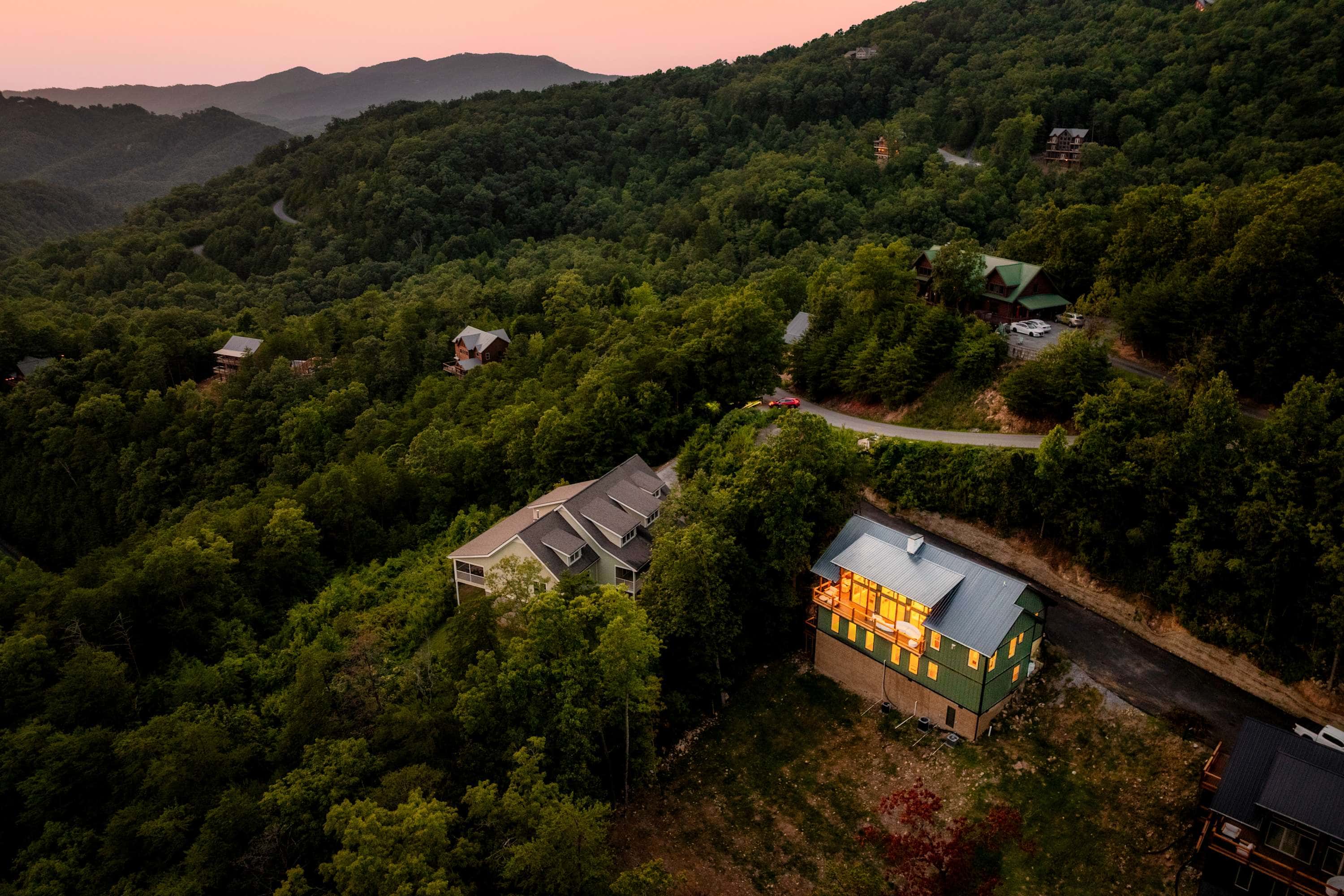 Luxe Home - Heated Pool, Hot Tub & Mountain Views!