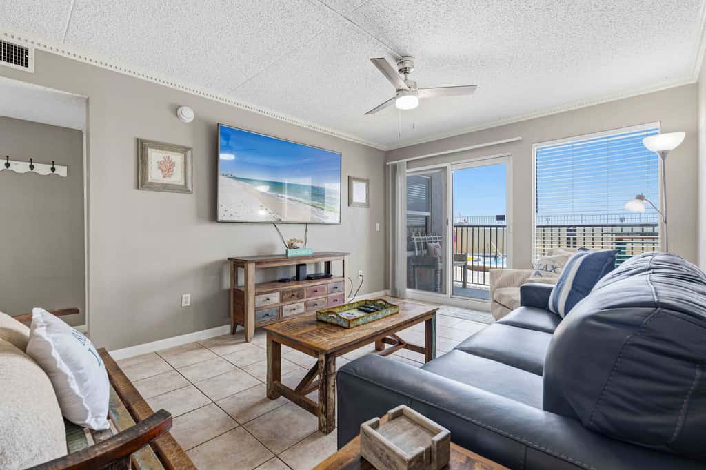 Waterfront Condo with shared pool & fitness room 