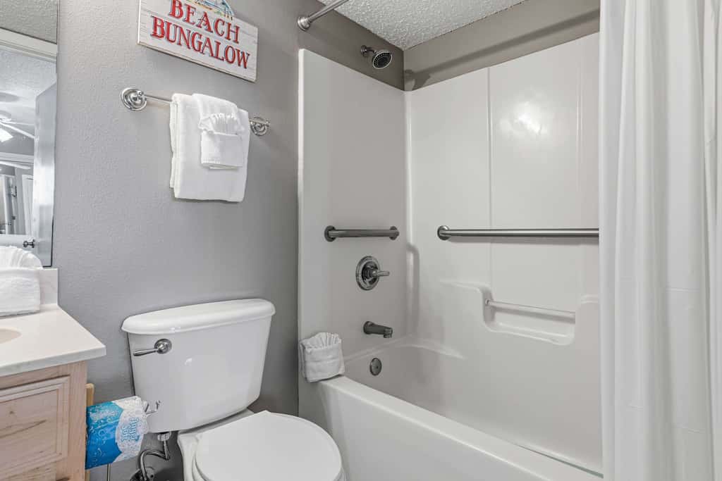 Waterfront Condo with shared pool & fitness room 