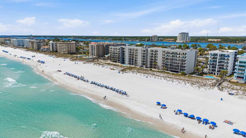 Waterfront Condo with shared pool & fitness room 