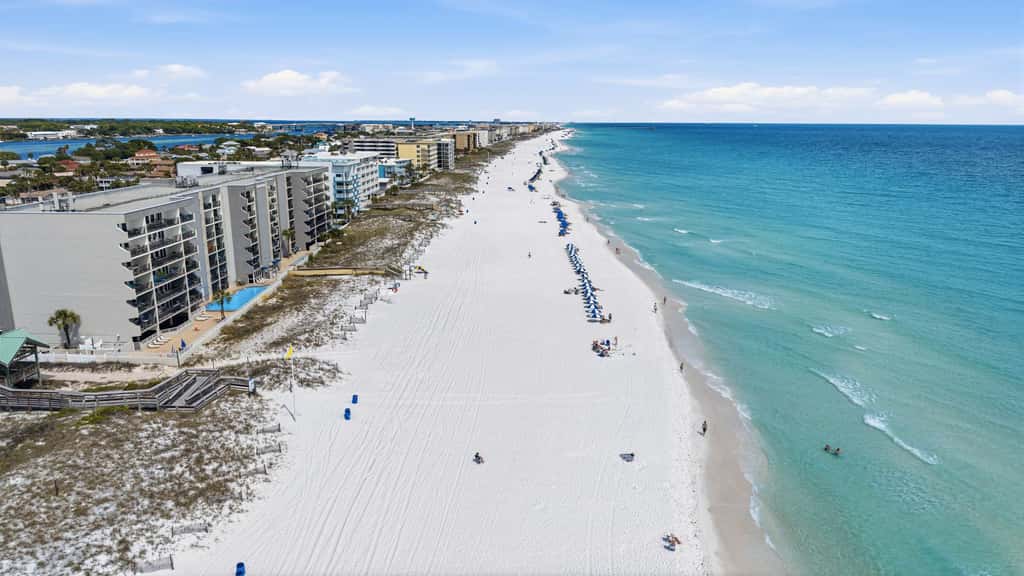 Waterfront Condo with shared pool & fitness room 