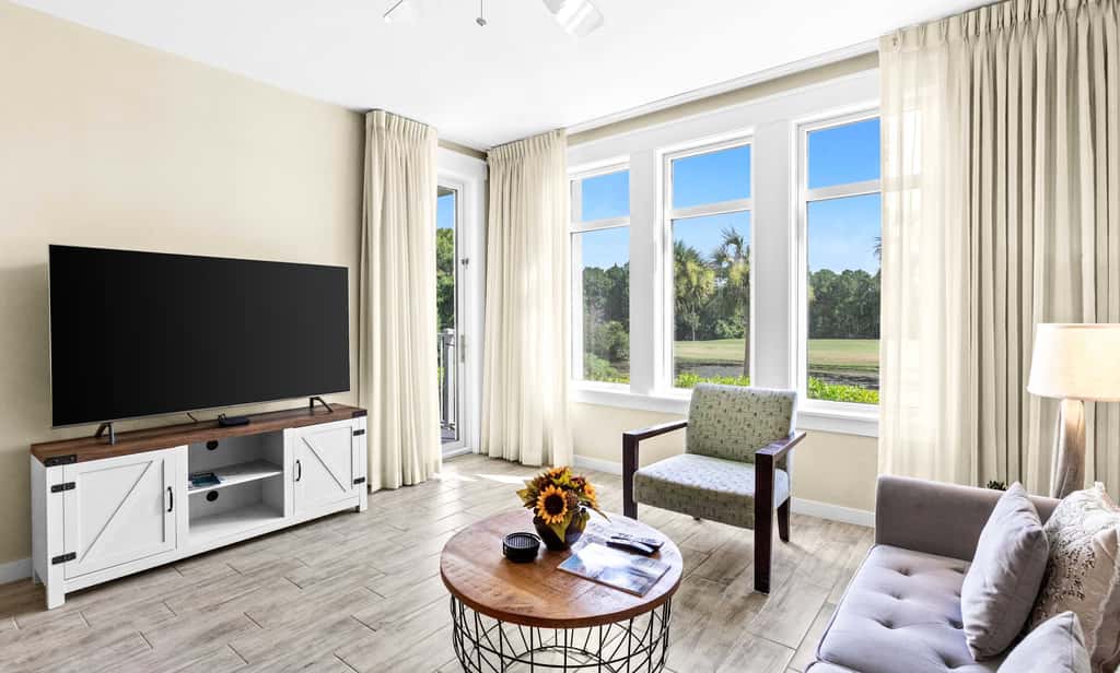Fairway Views & Resort in Sandestin's Baytowne Wharf