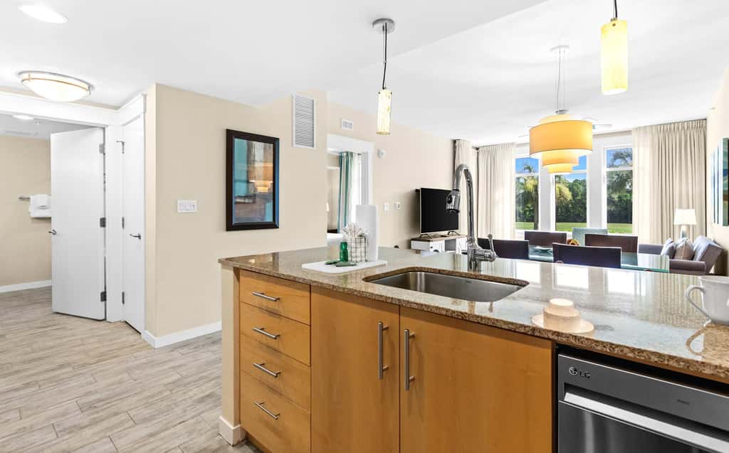 Fairway Views & Resort in Sandestin's Baytowne Wharf