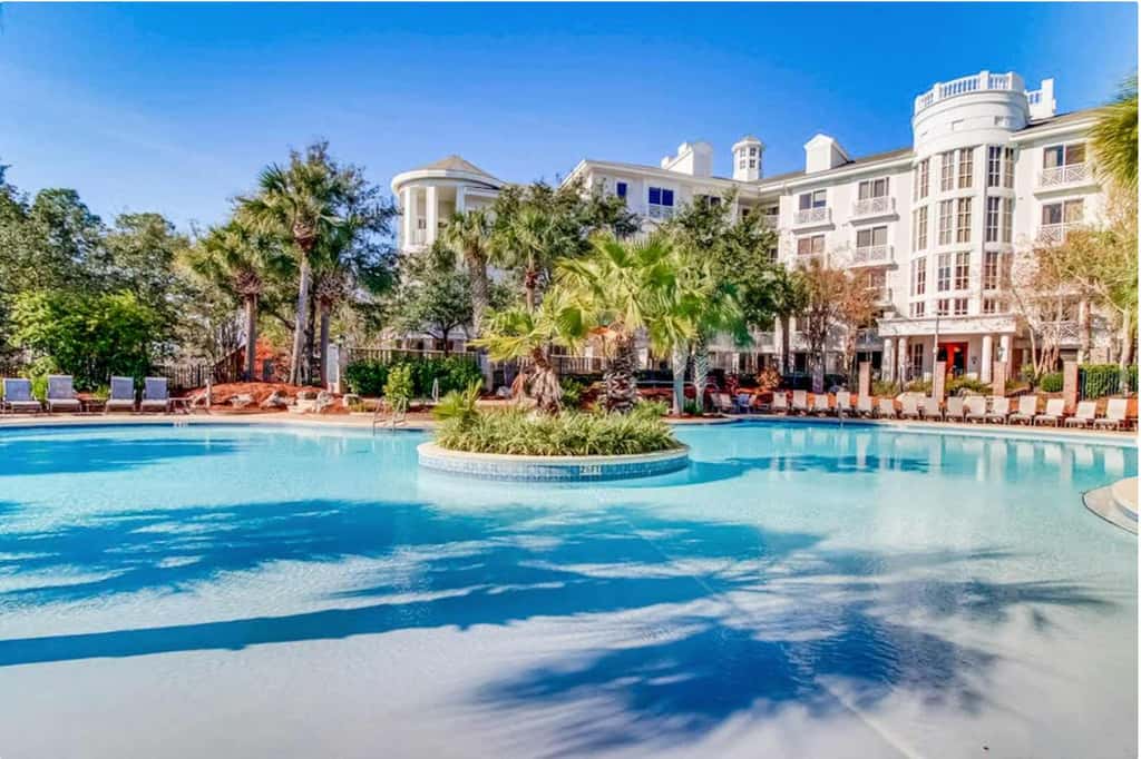 Fairway Views & Resort in Sandestin's Baytowne Wharf