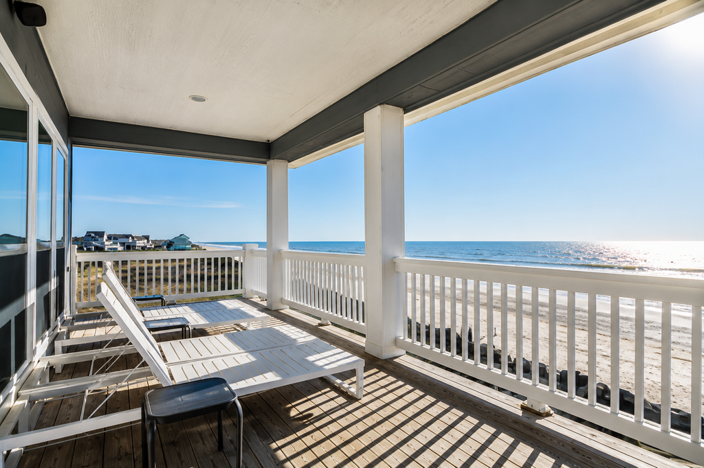 Beachfront Home w/ 180 Degree Views | Private