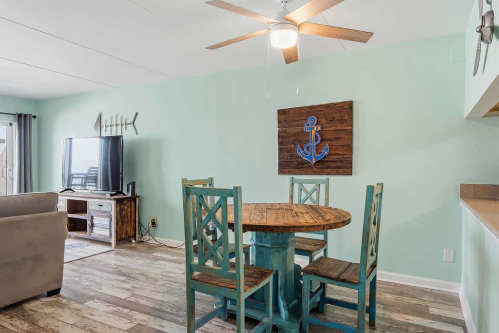 Beachfront Paradise with Stunning Gulf Views, Island Echo Condo