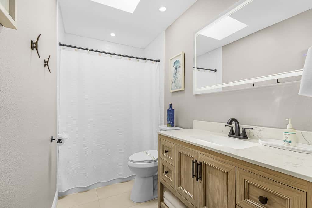 Gorgeous 4 Bedroom Home with Private Pool and Full Kitchen in Rotonda West