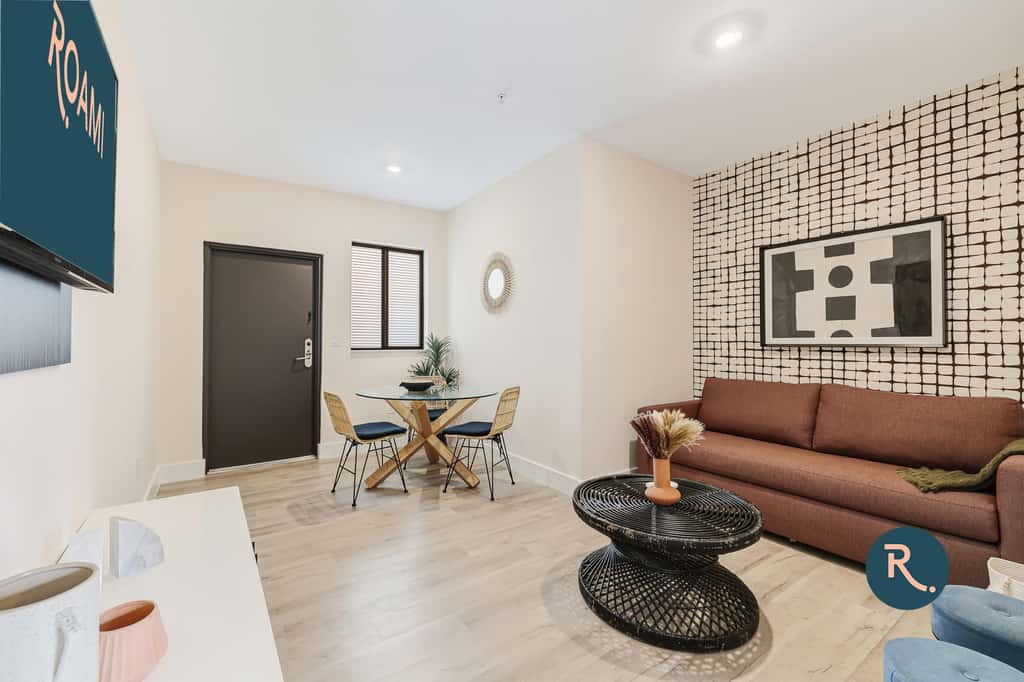 Roami at The Palace | 2 Bedroom | King