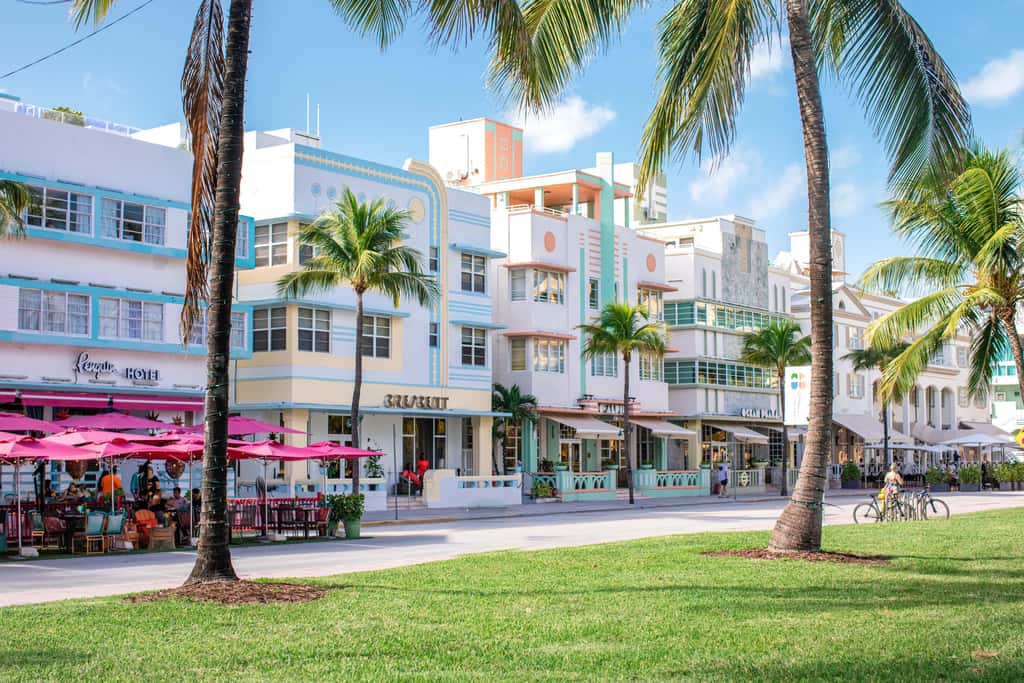 4BR Roami at The Carmela | Group Friendly- 2 units