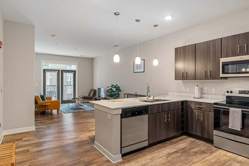 TWO CozySuites Penrose on Mass | 3 Beds