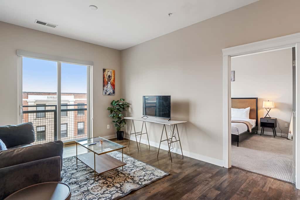TWO CozySuites Penrose on Mass | 3 Beds