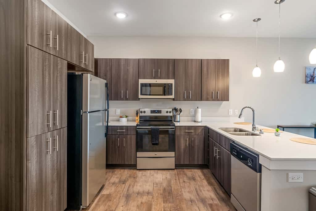 TWO CozySuites Penrose on Mass | 3 Beds