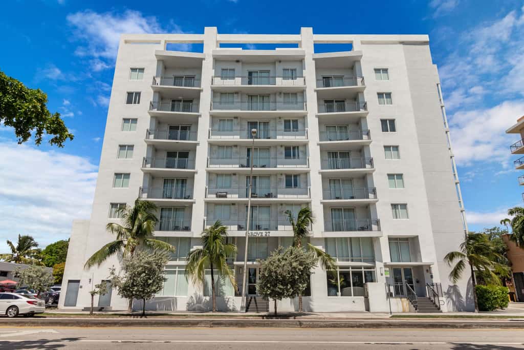 Roami at Grove 27 | Coconut Grove | 1BR