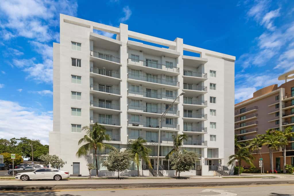 Roami at Grove 27 | Coconut Grove | 1BR