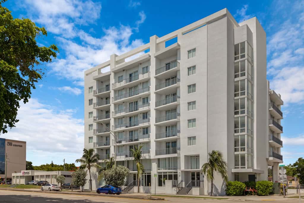 Roami at Grove 27 | Coconut Grove | 1BR