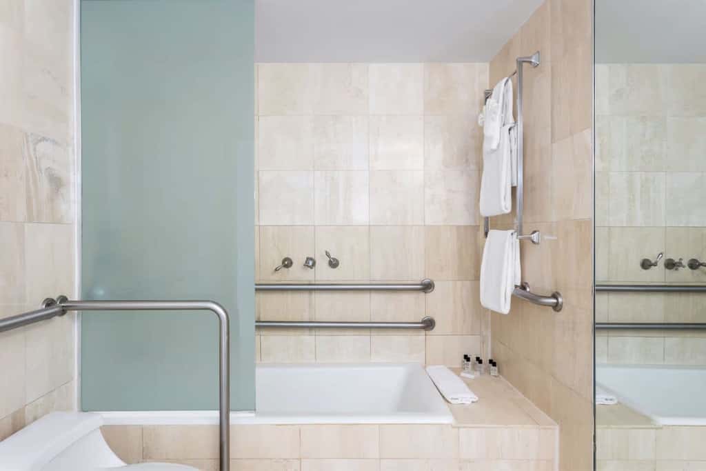 Roami at Hotel Astor | Pool | Miami Beach 1Bed
