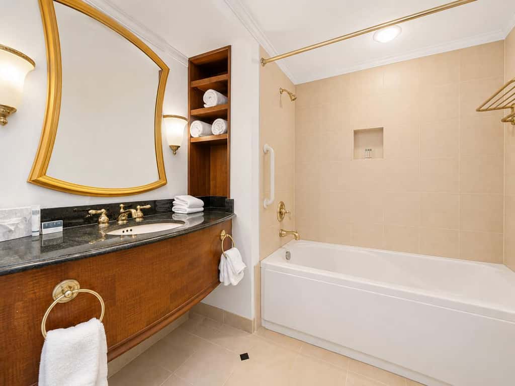CozySuites Showboat Stylish 2BR 3BA Boardwalk Condo