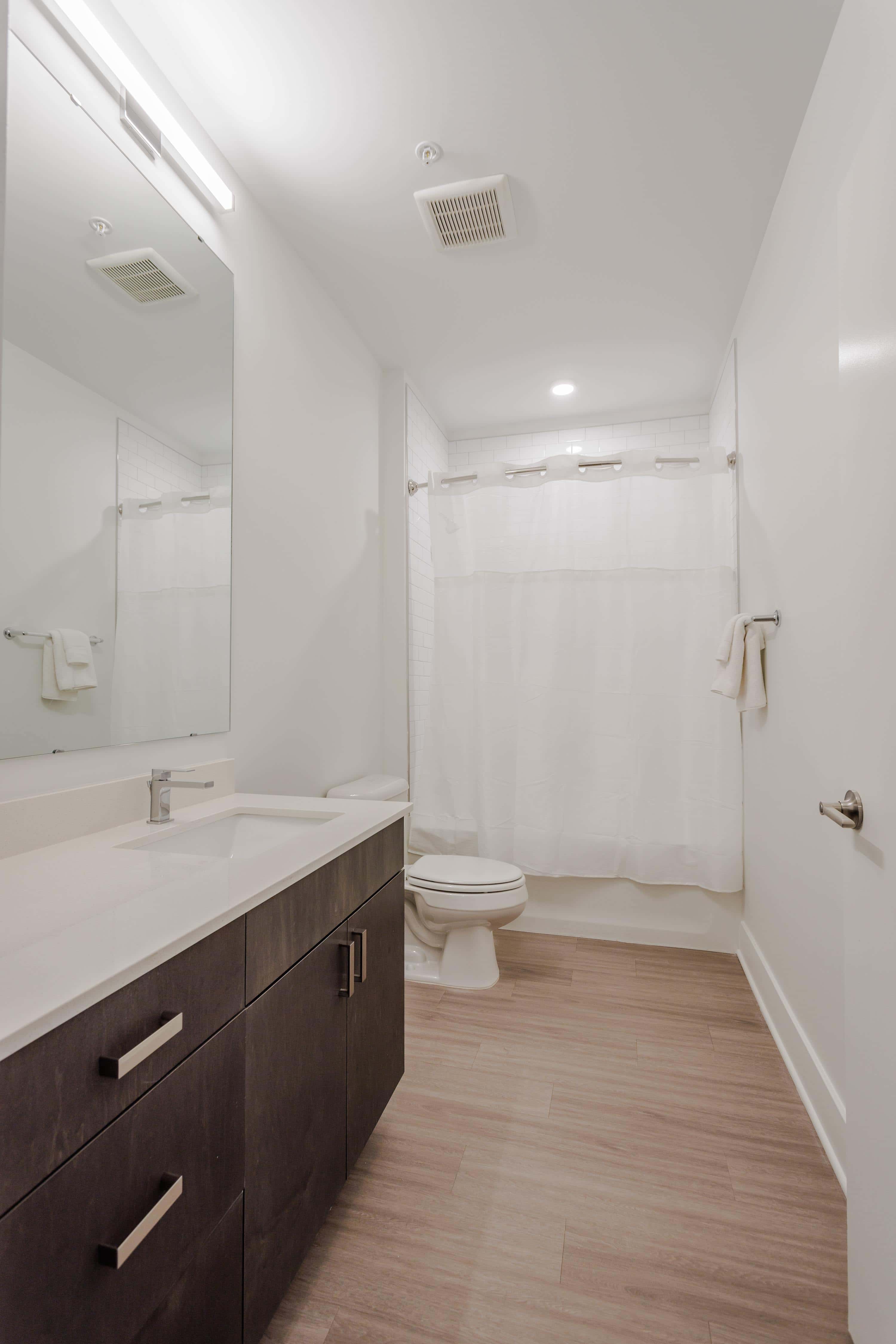 CozySuites ArtCincy 4BR in Downtown Cincinnati