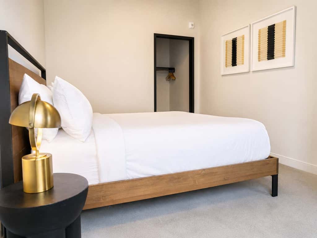 Roami at Century Plaza | Convention Center | 2BR