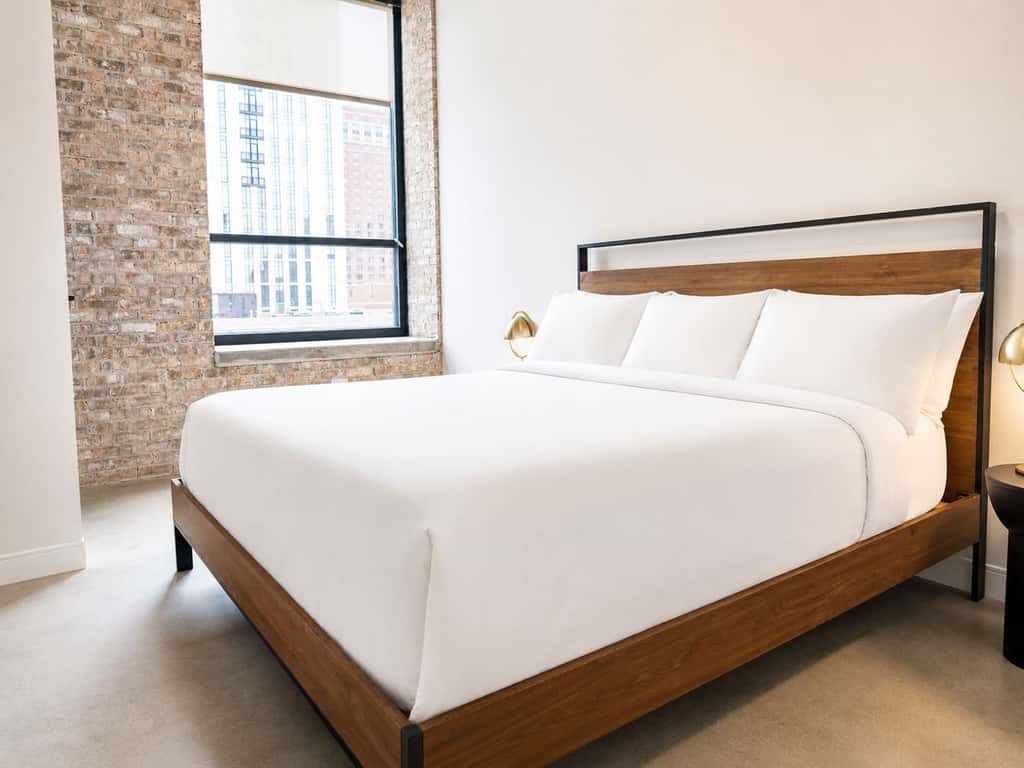 Roami at Century Plaza | Convention Center | 2BR