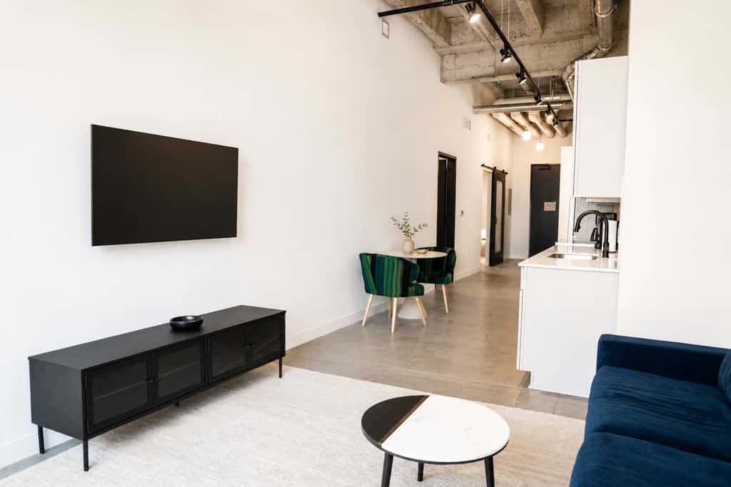Roami at Century Plaza | Convention Center | 2BR