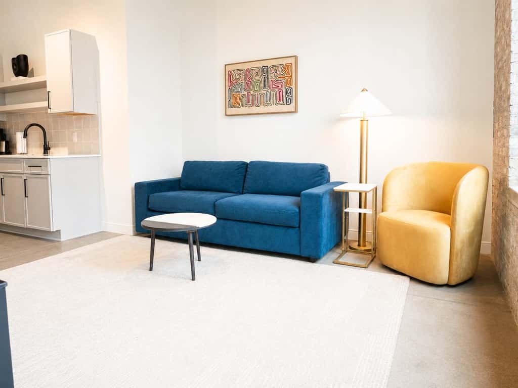 Roami at Century Plaza | 5BR combo | sleeps 12