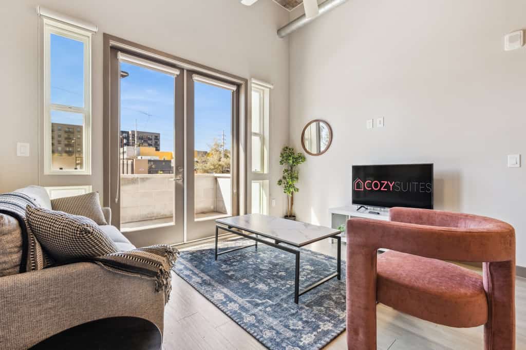 CozySuites PHX RORO Gym, Pets, Parking! 2BR