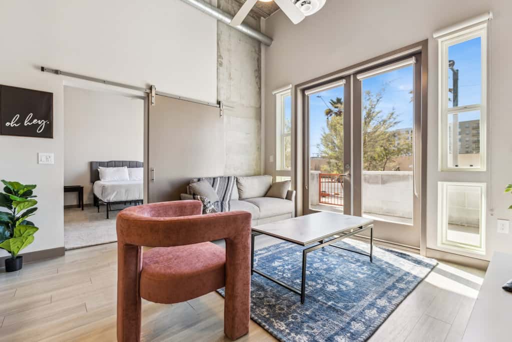 CozySuites PHX RORO Gym, Pets, Parking! 2BR