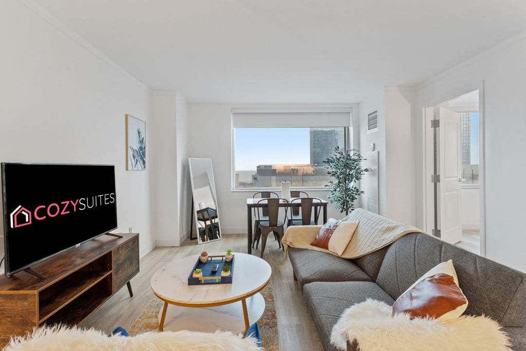 Modern 2BR 3BA | CozySuites at Showboat