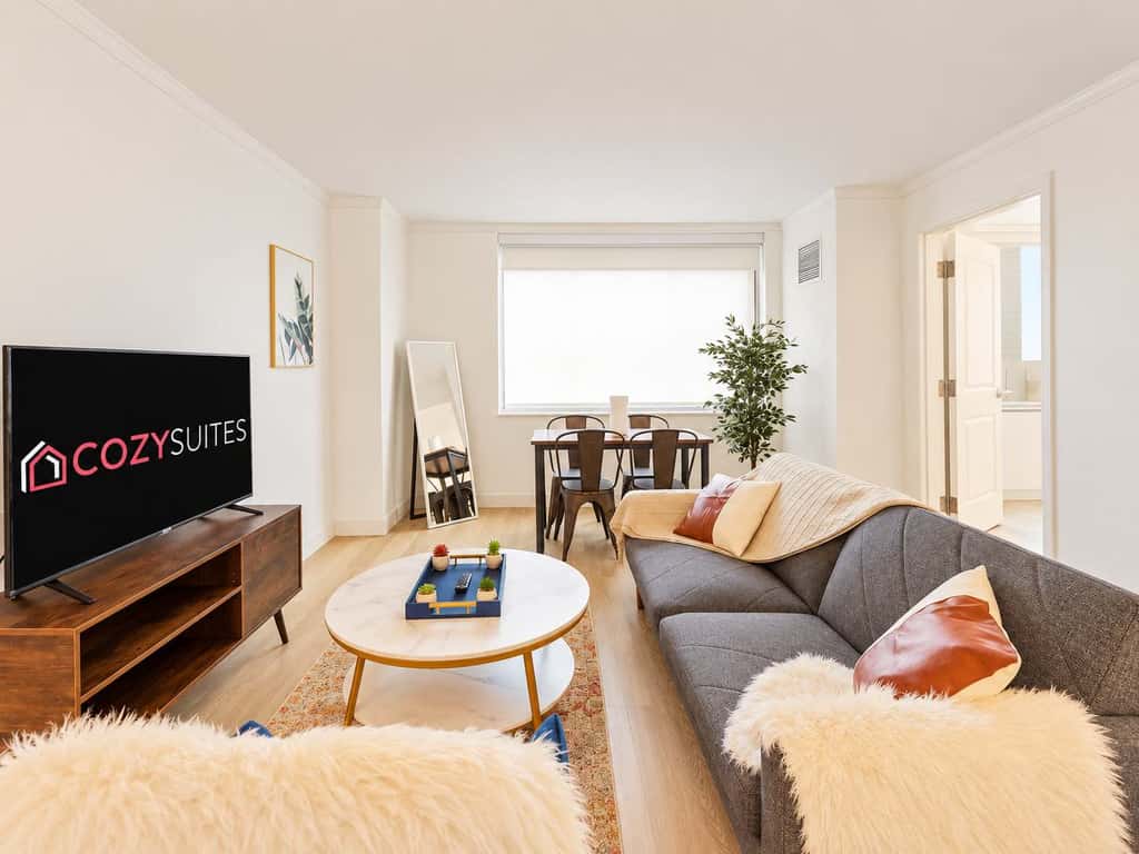 Modern 2BR 3BA | CozySuites at Showboat
