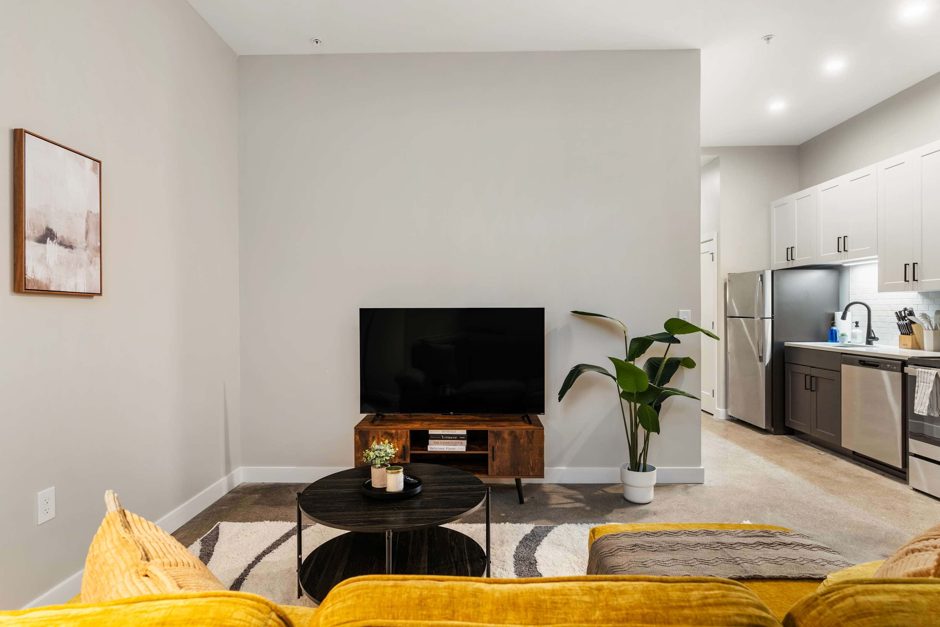 Stylish 1BR | Textile by CozySuites