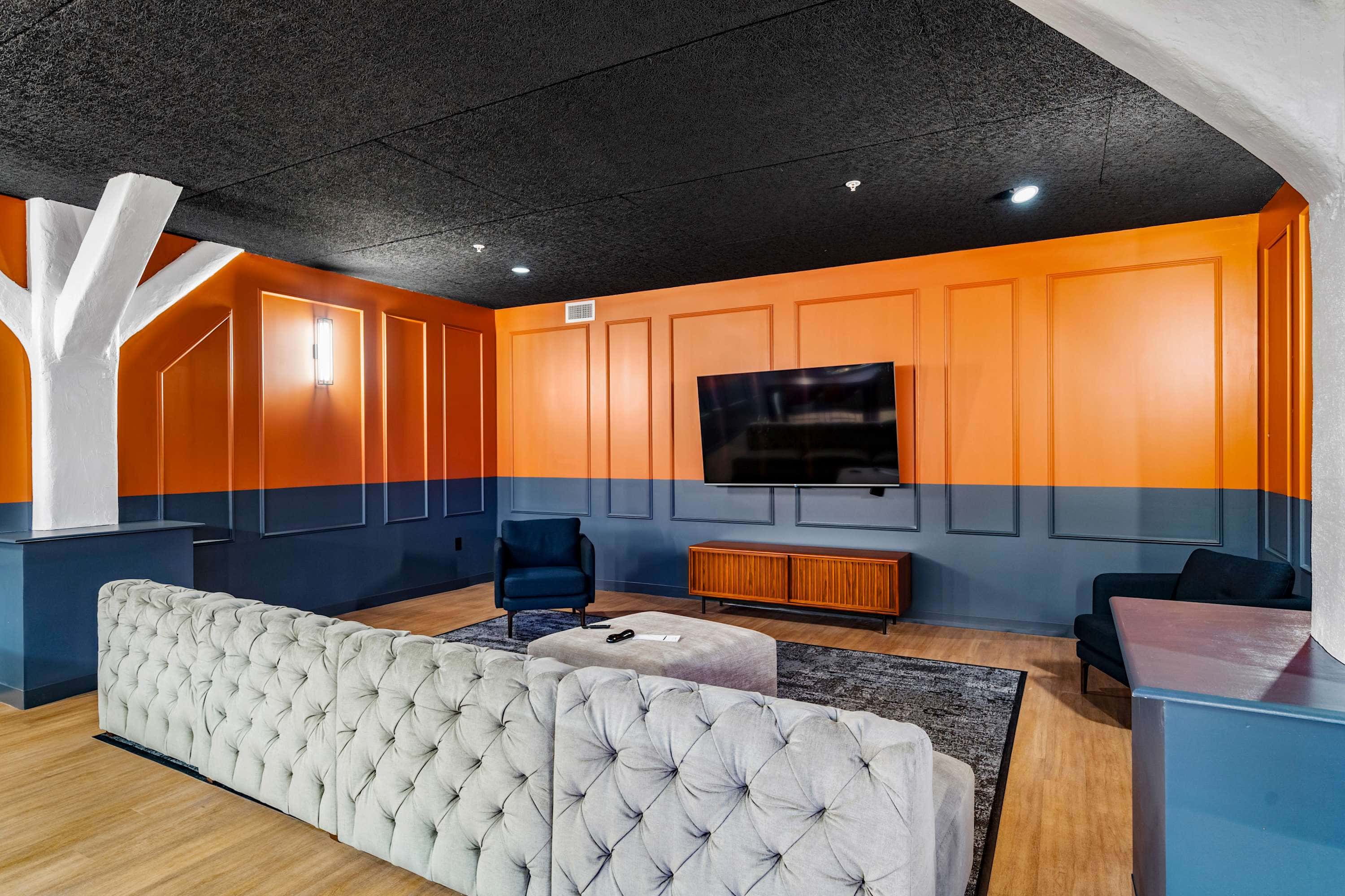 Stylish 1BR | Textile by CozySuites