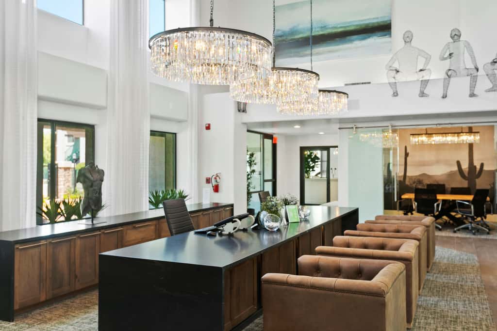 4BR TWO CozySuites at Kierland Commons with pool