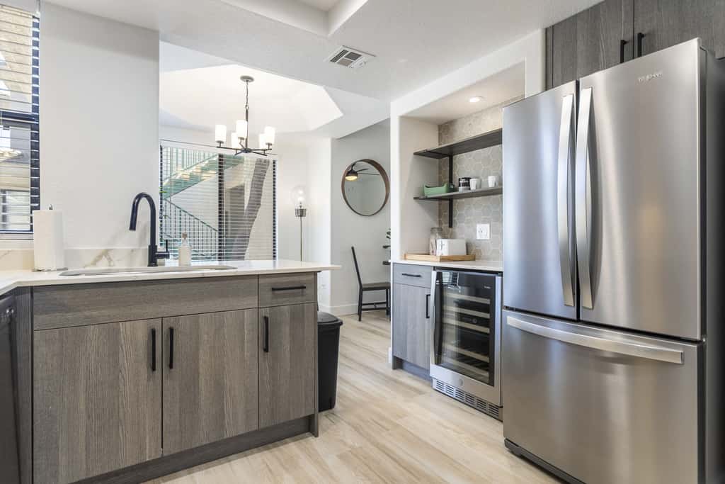 4BR TWO CozySuites at Kierland Commons with pool