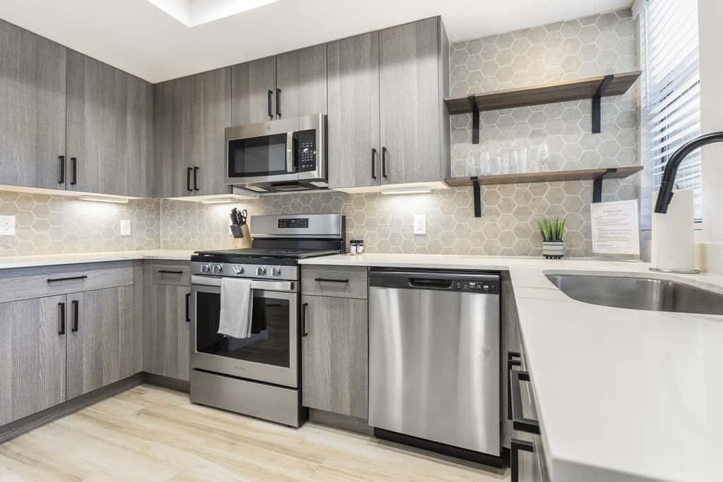 4BR TWO CozySuites at Kierland Commons with pool
