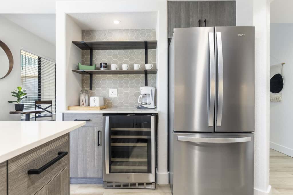 4BR TWO CozySuites at Kierland Commons with pool