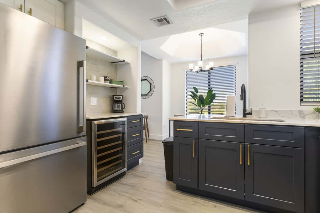 4BR TWO CozySuites at Kierland Commons with pool