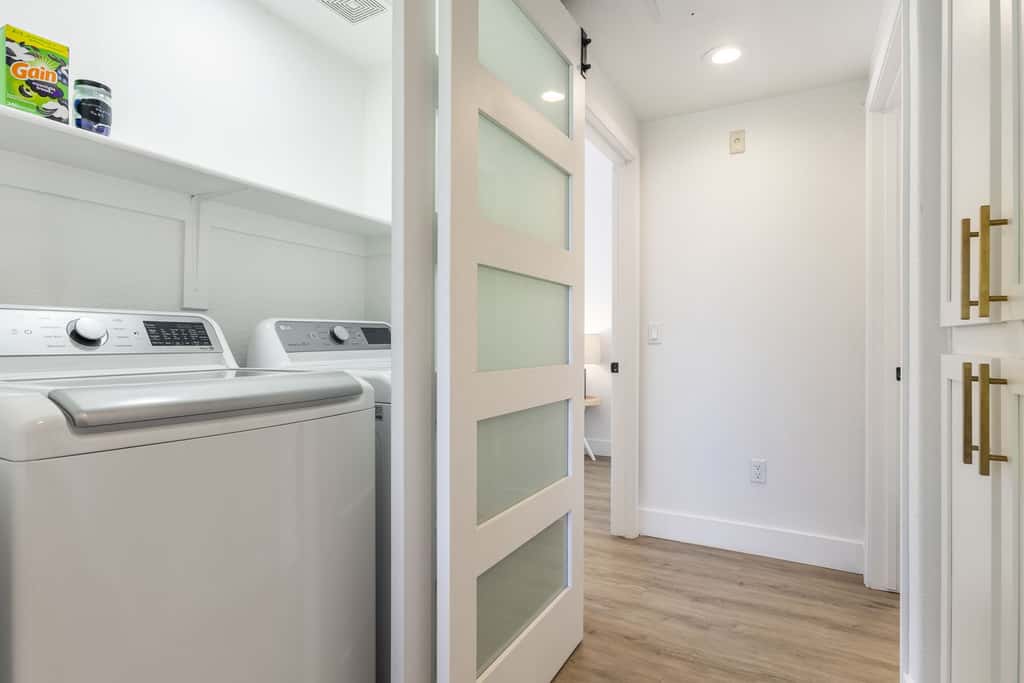 4BR TWO CozySuites at Kierland Commons with pool